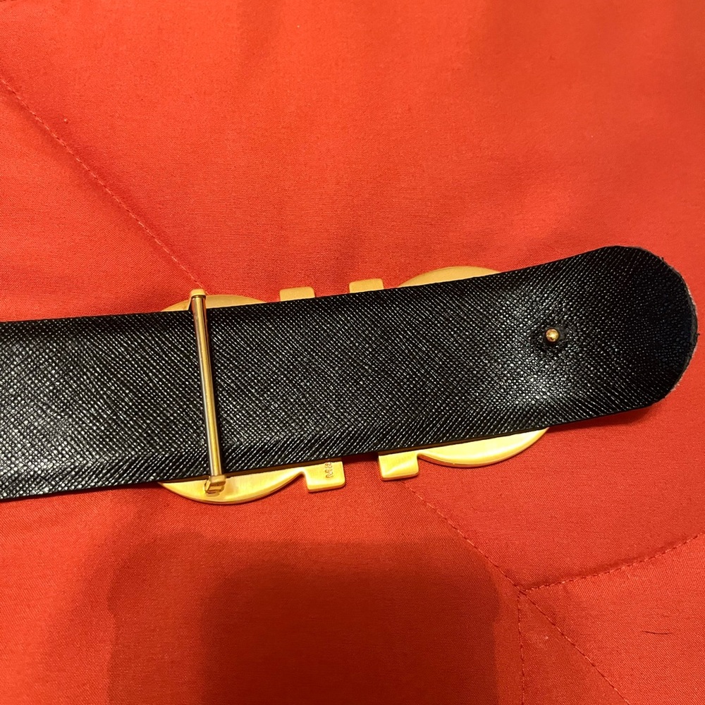 AUTHENTIC Salvatore Ferragamo Ivory and Gold Belt (NWT) - Picture 8 of 9